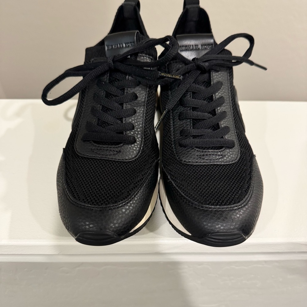 Women’s Michael Kors, black sneakers used size 8M